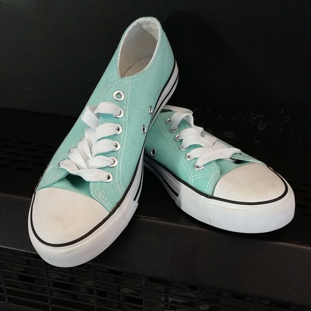 NWOT Mint Green Sneakers